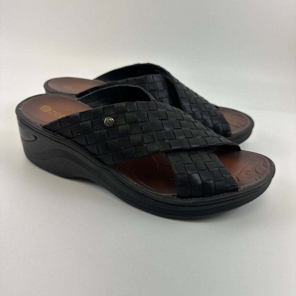 Bzees Dusty Wedge Slide Sandal Black Faux Leather Woven Slip On Womens 9.5 Wide